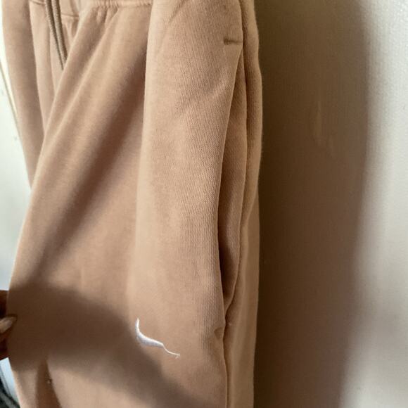 Nike Women’s Fleece Joggers • Beige/Tan • Sweatpants • Size MY2K - Picture 8 of 9
